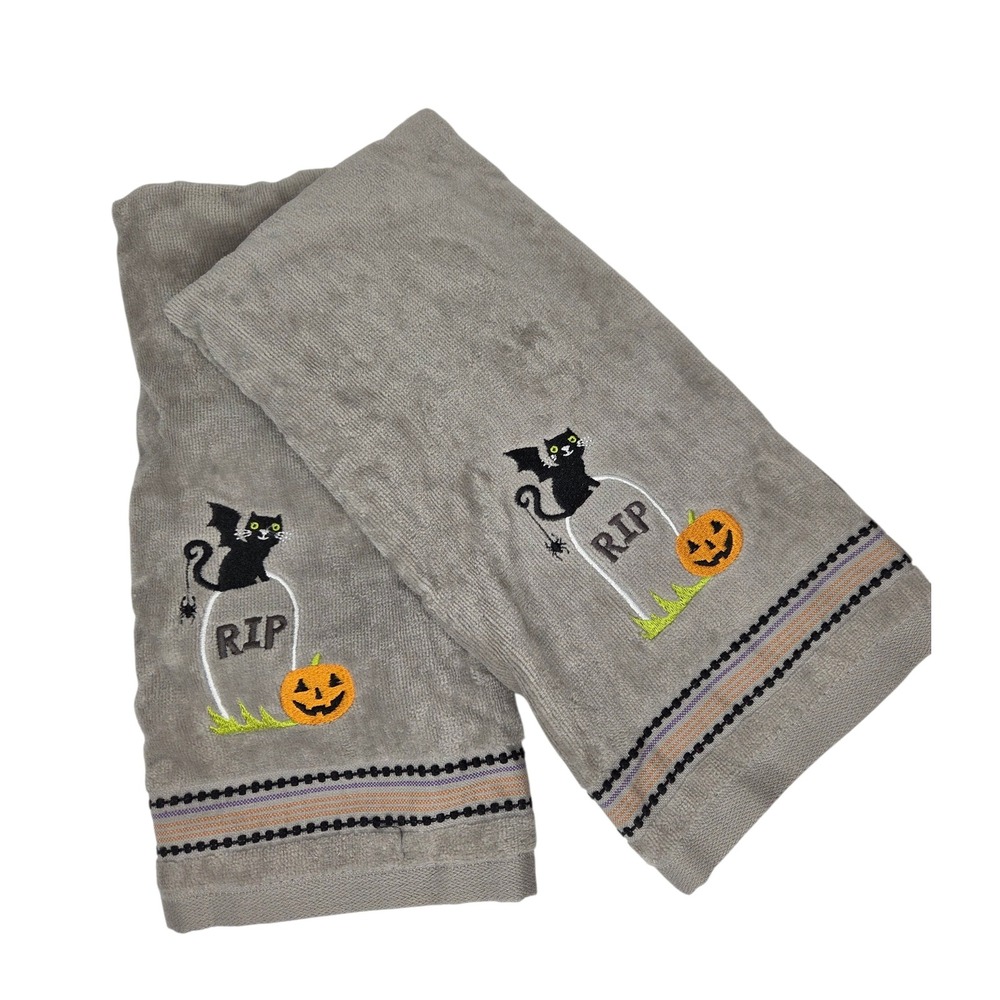 Halloween Hand Towels Set of 2 Gray Black Cat RIP Tombstone Cotton